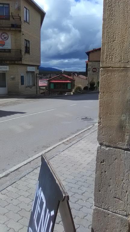 El Albergue Covaleda Exteriér fotografie